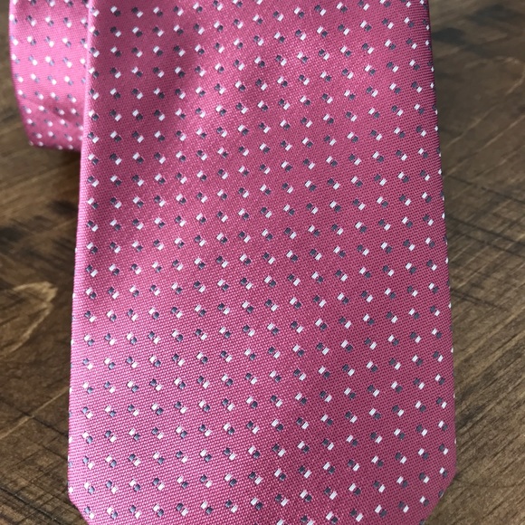 TIE RACK Geometric Pink Silk Tie - Picture 2 of 5